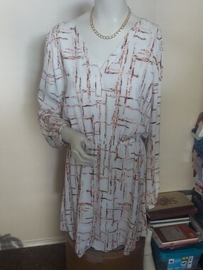 Flowy.Feminine.Modern.Lightweigh.Versatile